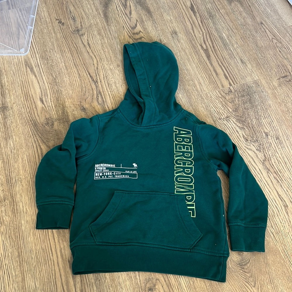 Abercrombie Kids size 5 pull over hoodie